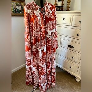 Tropical summer dress with sleeves.